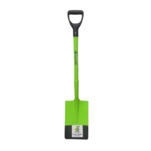 The short handle is great for easy reach. Square blade spade utilised for heavy duty hard-packed soils