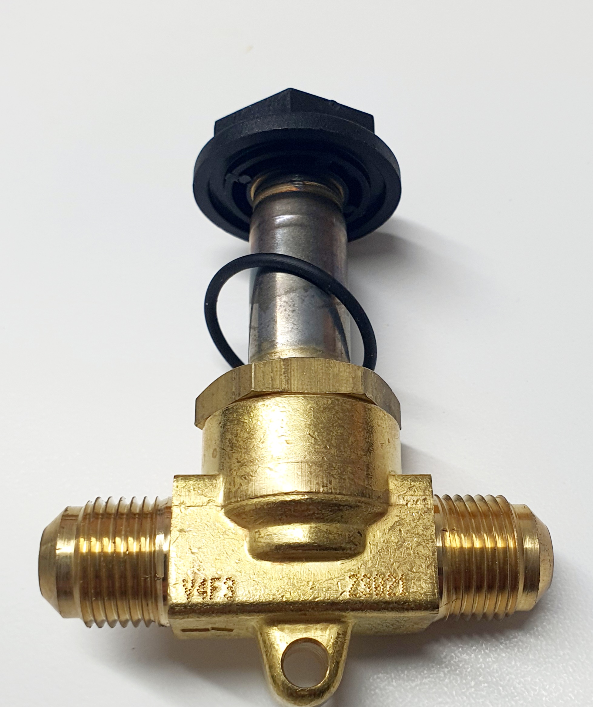 Parker SOLENOID VALVE V4F2 1/4"SAE 1 Buy Parker SOLENOID VALVE V4F3 3/8"SAE 35bar G0254/P1 - Line Components Online NZ Depot 1