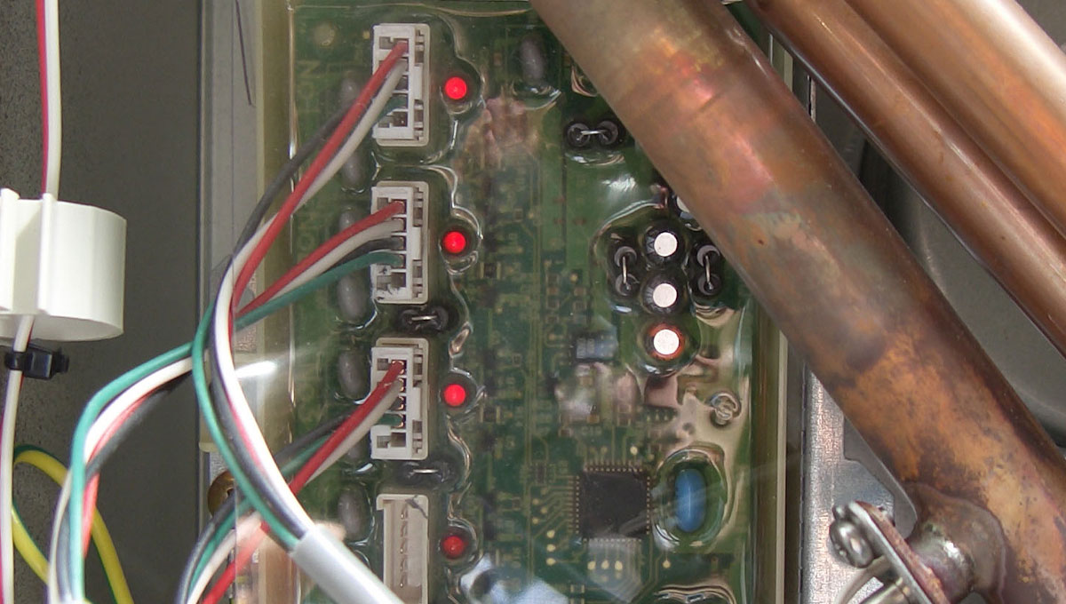 Rinnai REUMSBC2 - Infinity HD Manifold Cable 2 1 Rinnai REUMSBC1 - Electronic Manifold Slave | NZ Depot